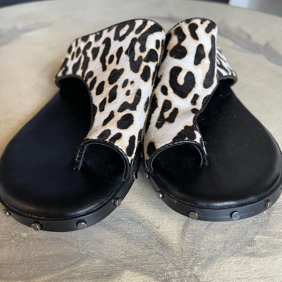 BLEECKER & BOND HEIDI SANDAL - Picture 6 of 9